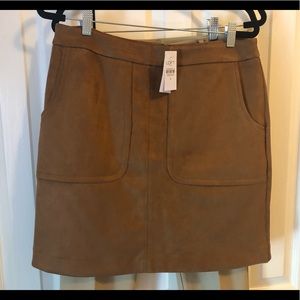 Size 12 faux suede Ann Taylor Loft skirt with pockets.